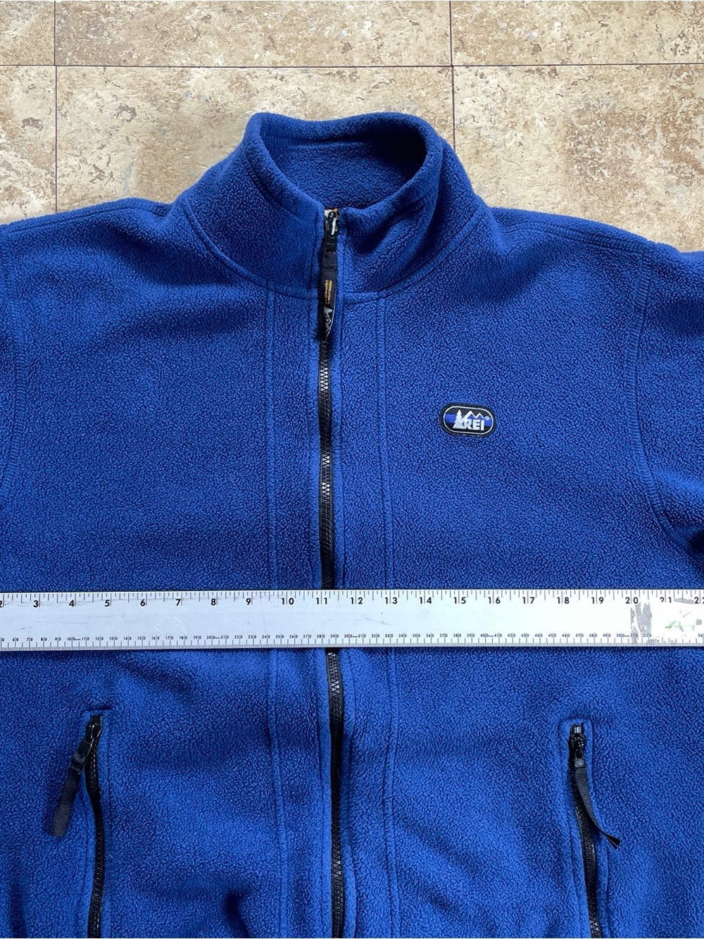 Vintage 2000s REI Polartec fleece. - Picture 7 of 8